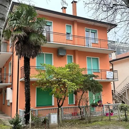 Top-floor Flat With Parking In بيبيوني