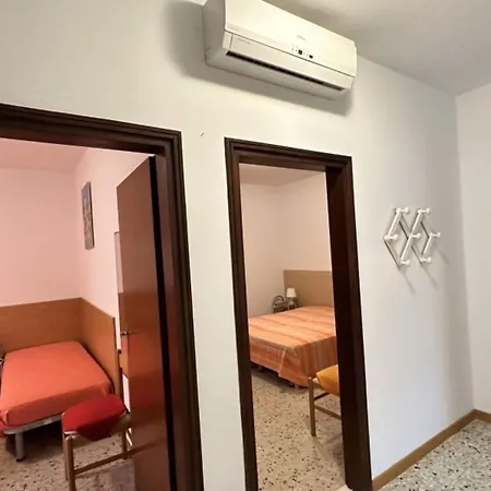Top-floor Flat With Parking In شقة بيبيوني